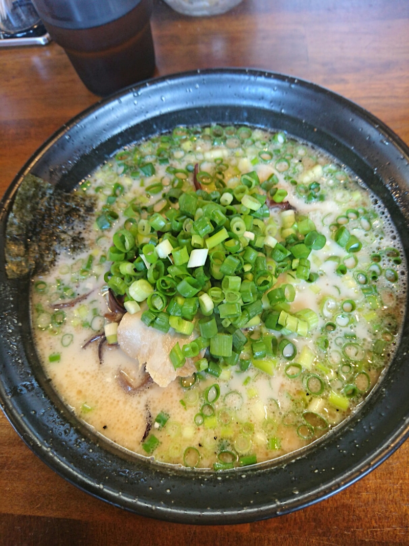 哲麺